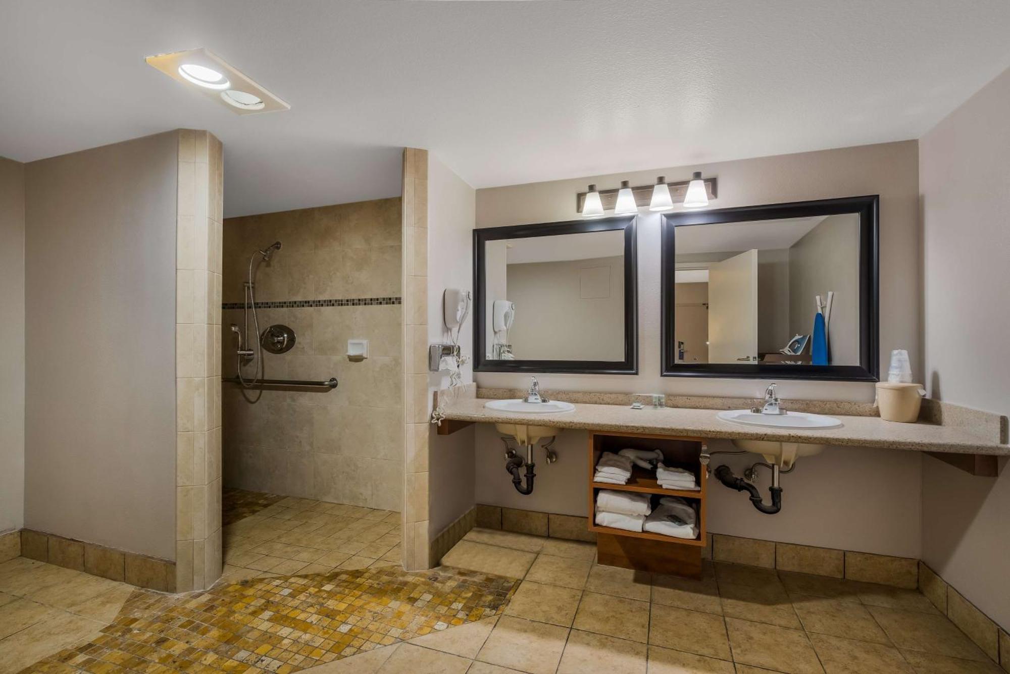 Best Western Diamond Bar Hotel & Suites Екстериор снимка