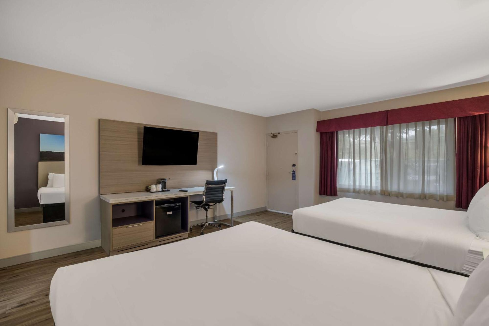 Best Western Diamond Bar Hotel & Suites Екстериор снимка
