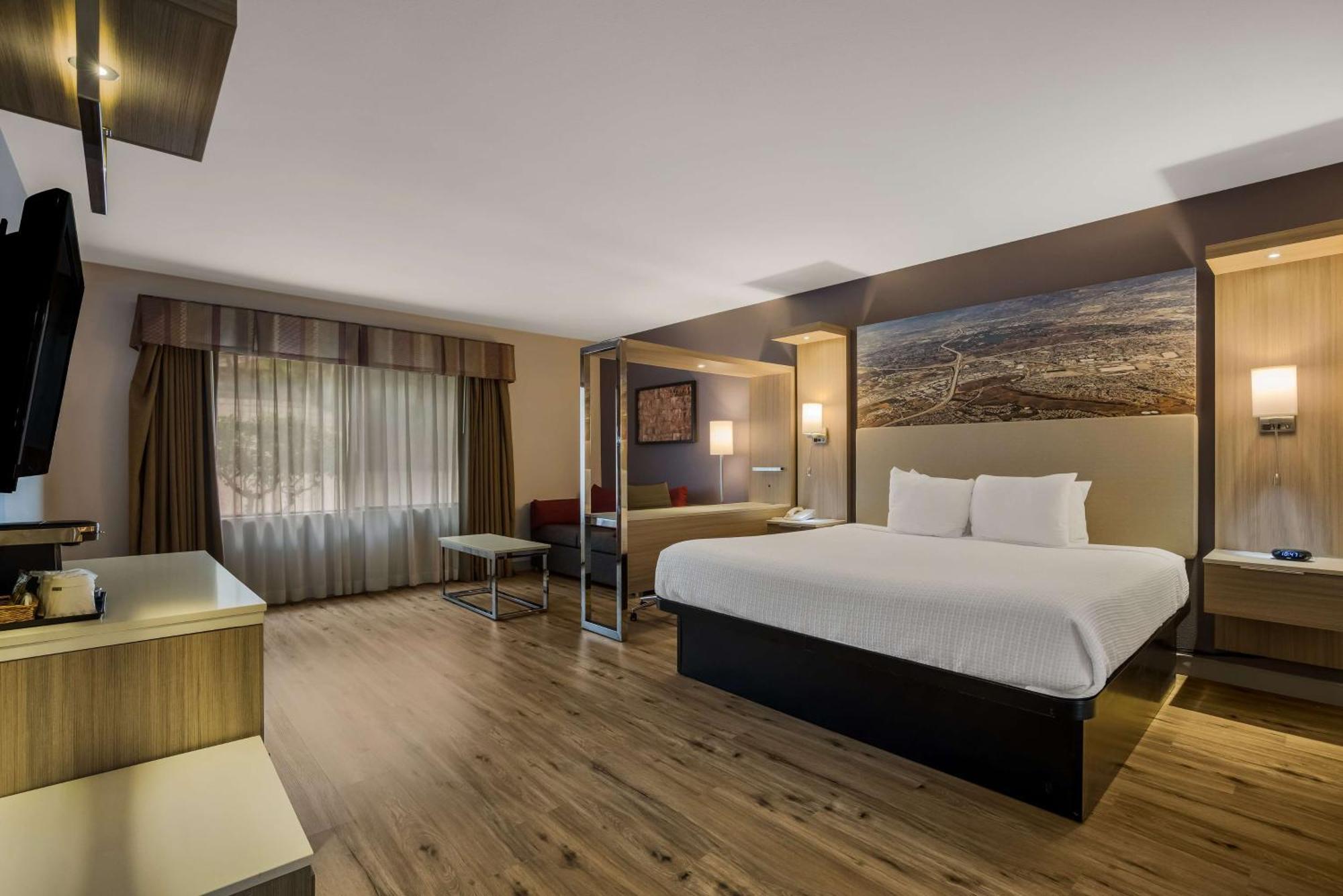 Best Western Diamond Bar Hotel & Suites Екстериор снимка