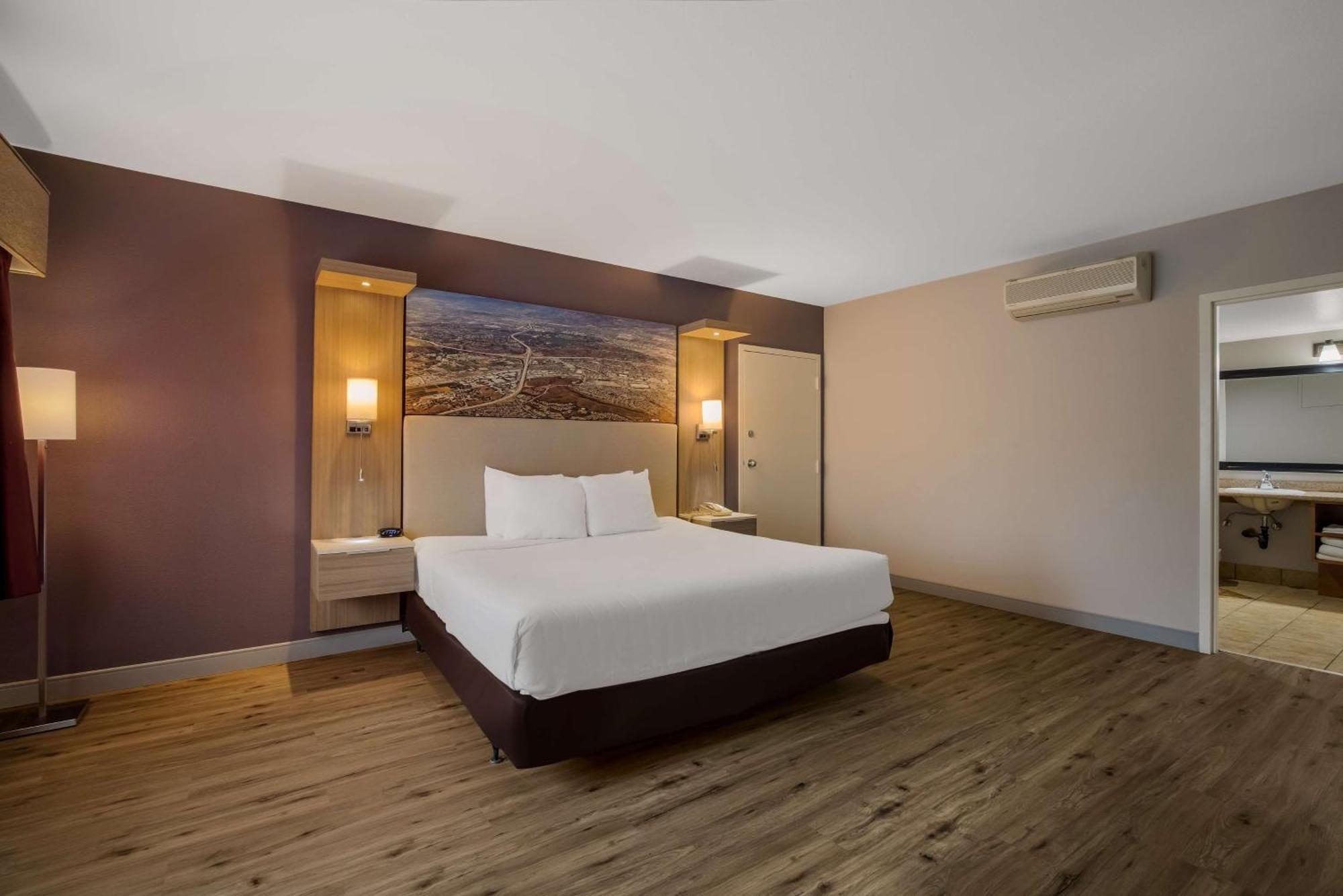 Best Western Diamond Bar Hotel & Suites Екстериор снимка