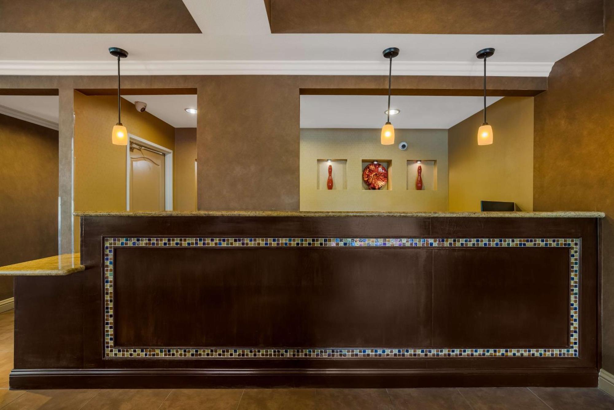 Best Western Diamond Bar Hotel & Suites Екстериор снимка